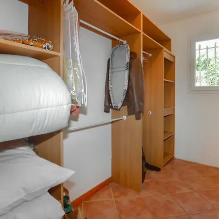 3 Bedroom Nice In Apartment